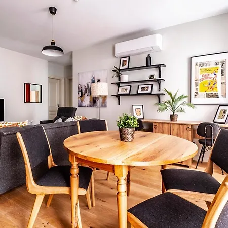 Charming Flat With Location In Beyoglu *