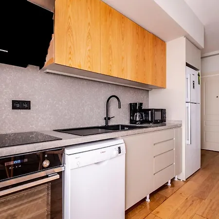 Charming Flat With Location In Beyoglu *
