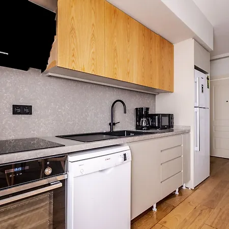 Charming Flat With Location In Beyoglu *