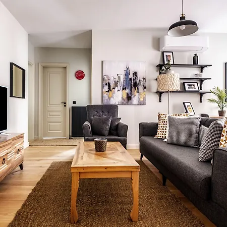 Charming Flat With Location In Beyoglu * イスタンブール